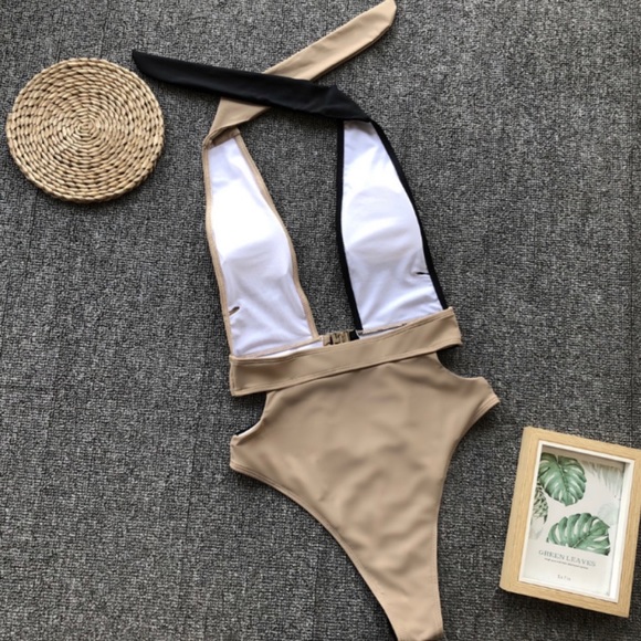 NWT Sandflair Halter Cutout Swimsuit - Picture 2 of 5